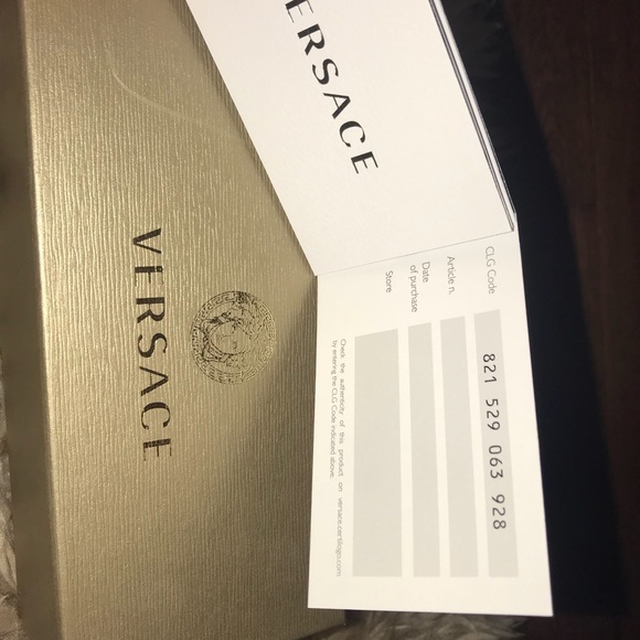 Authentic Versace Sunglasses w| Box & CLG code - Picture 4 of 4